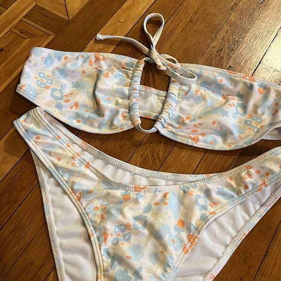 Shein Floral Pattern Tie Front Bandeau Bikini Swimsuit - Picture 4 of 5
